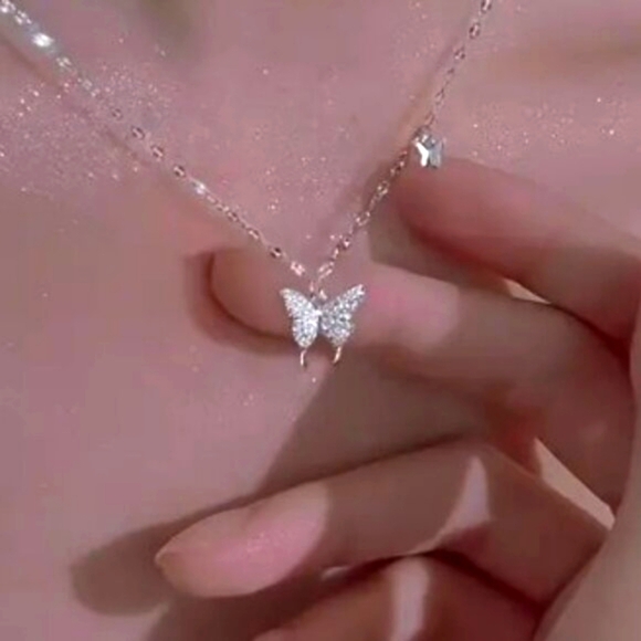 Sterling 925 Silver Butterfly Pendant Necklace | Hypoallergenic 17" chain - Picture 1 of 8